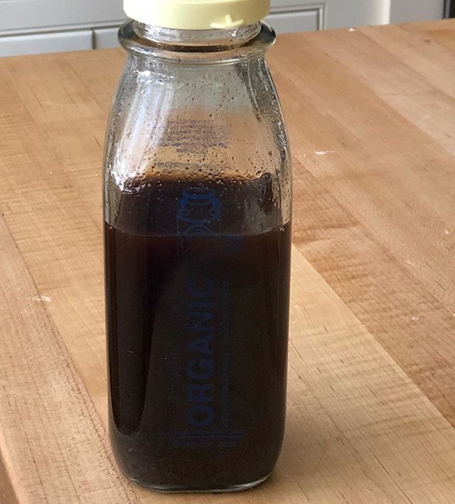 Homemade vanilla. Take brittle vanilla beans, cut into small pieces and