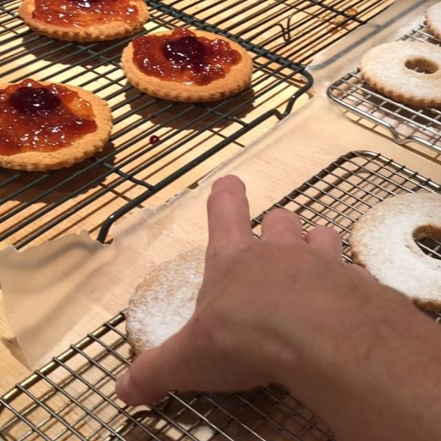 Certainly not the only way to convey love- But, truth be told, sometimes this is one of the very best ways… ❤️www.laurengroveman.com/recipes