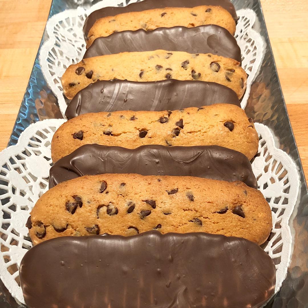 🥛🍪🍪🍪🥛Toasted Coconut Chocolate Dunkers 💌 perfecting the recipe